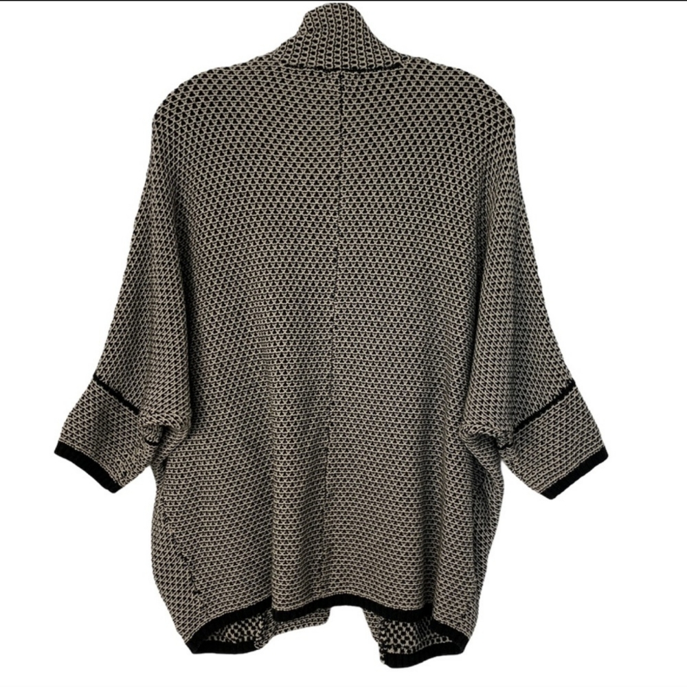 Splendid Cardigan - Picture 2 of 2